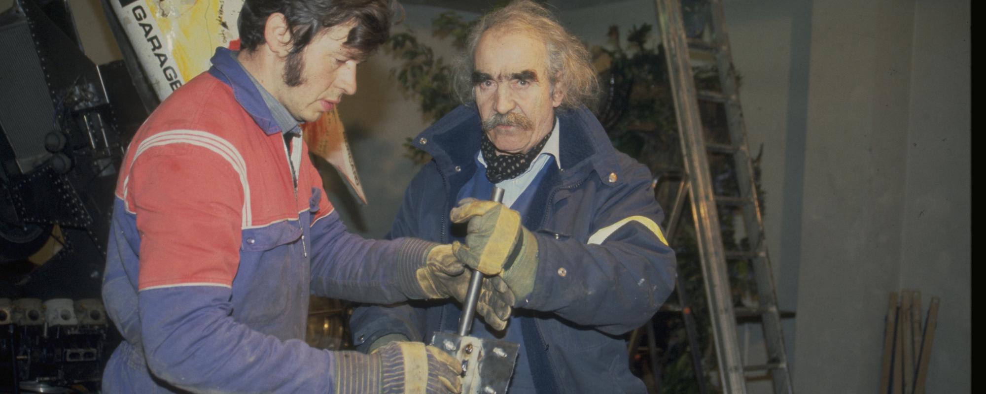 Jean Tinguely and Rene Progin, Working on Shuttlecock, 1989