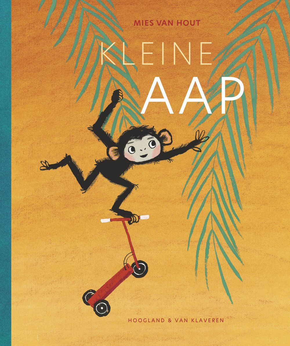 Illustratie van een kleine zwarte aap die acrobatisch op één hand balanceert op een rood stepje, omringd door grote groene palmbladeren. Op de oranje achtergrond staat de titel “Kleine Aap” en de naam van de auteur Mies van Hout.
