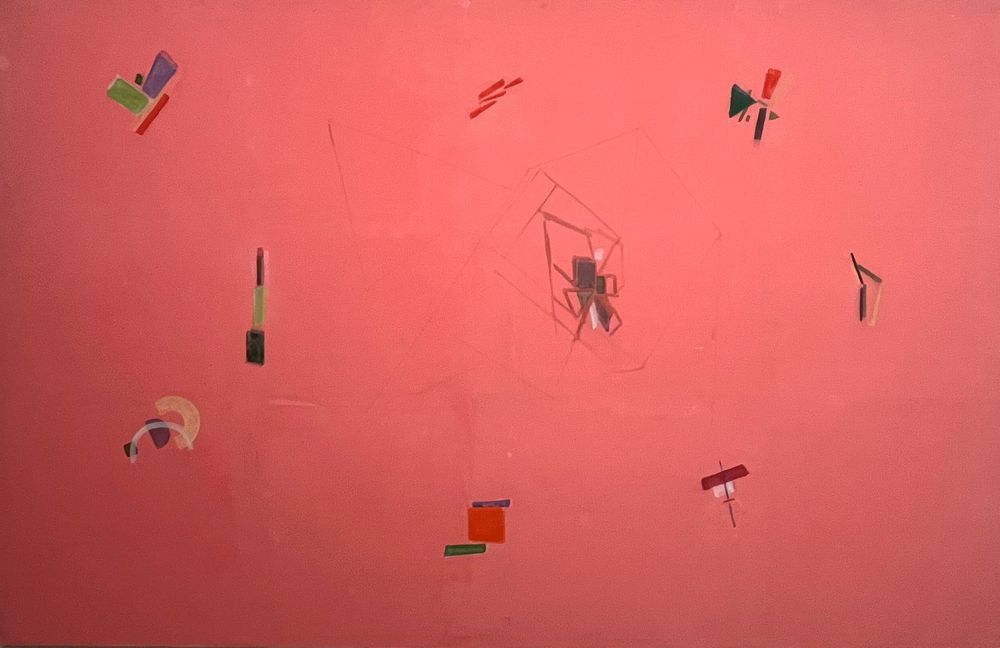 Abstract schilderij van Paul Drissen met kleine geometrische kleurvormen die los over een roze achtergrond zijn verdeeld.