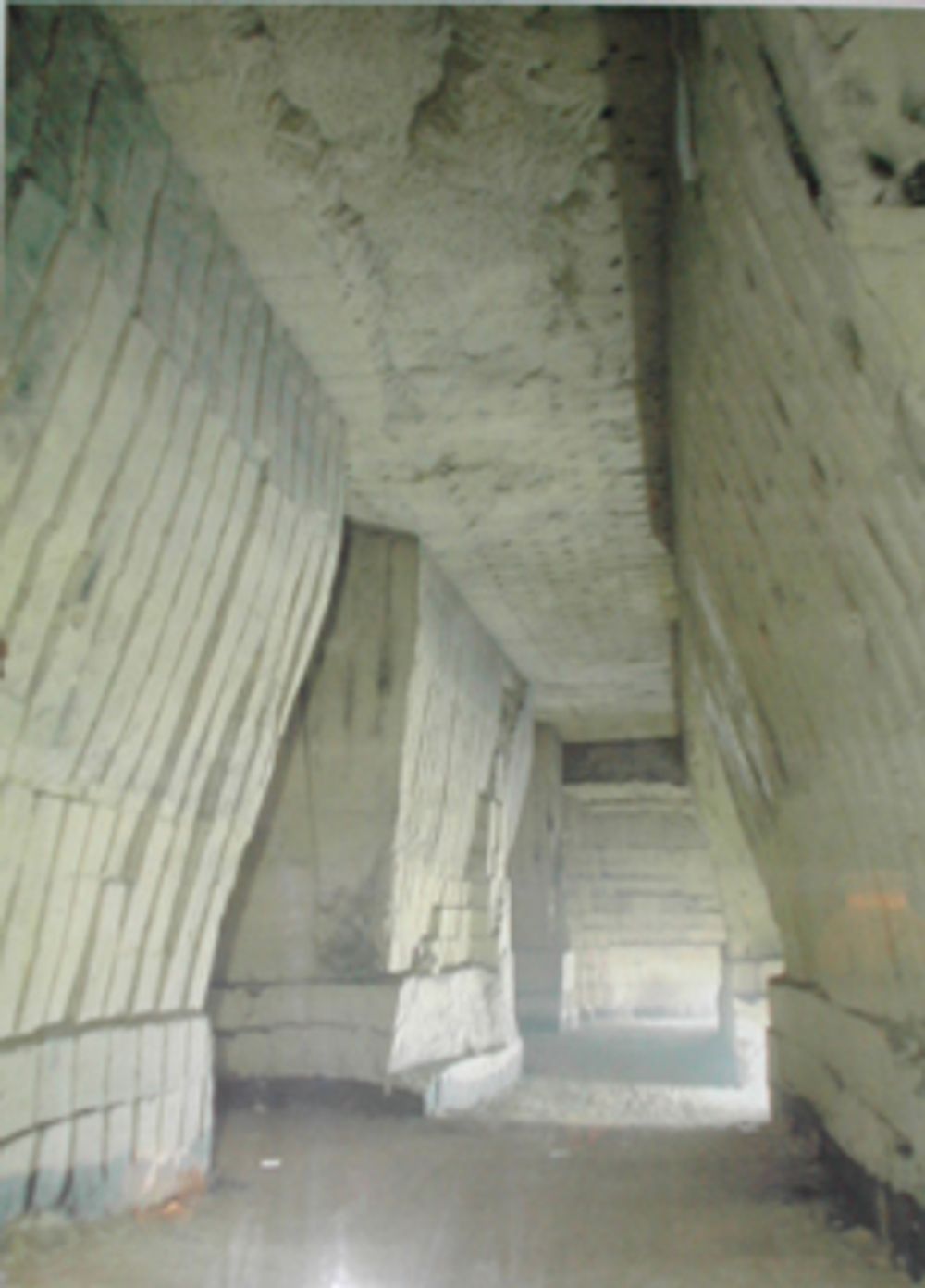 EAP 2003 02grot.jpg