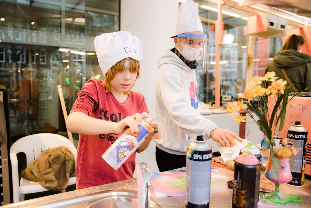 SCHUNCK Kloemele - koken in vitrine 3