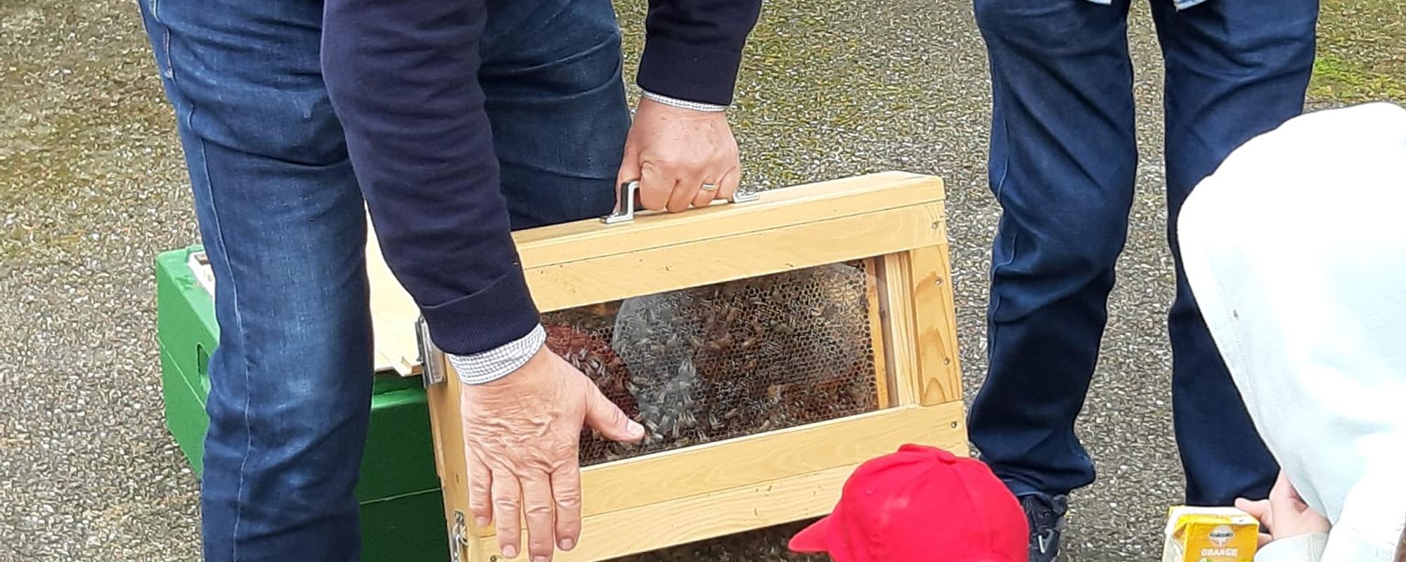 SCHUNCK Bieb naar Buiten - Ontmoet de Imker 