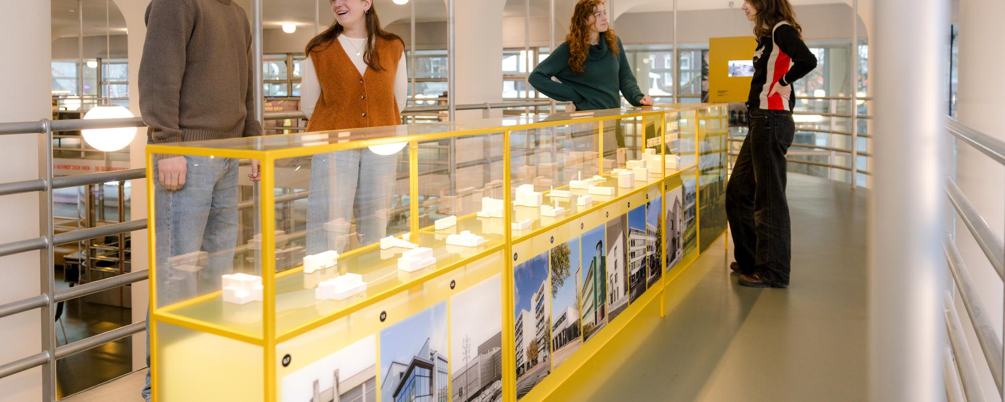 SCHUNCK25 Modernisme in Beweging