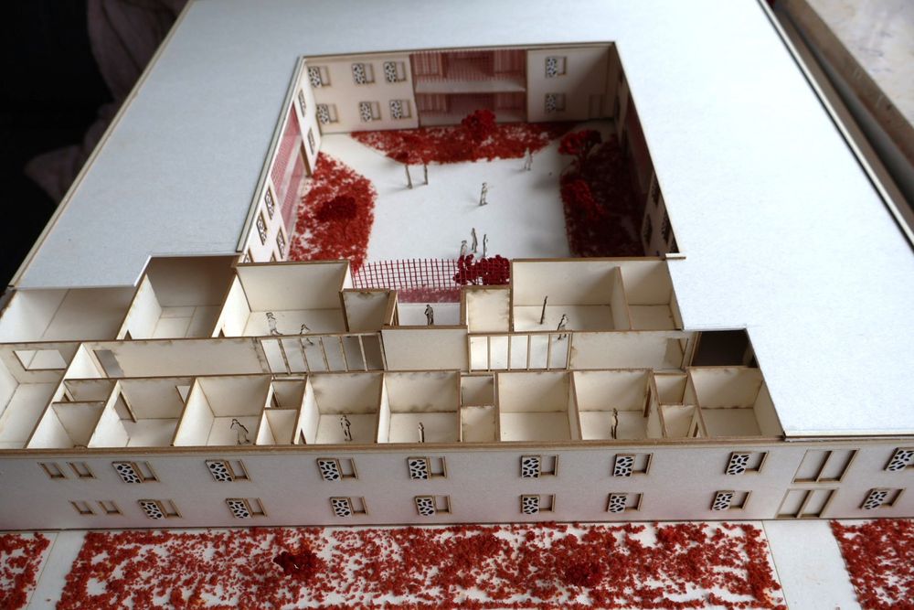 5 Charulotta.hossain Ea P35 Model1   Small (1)