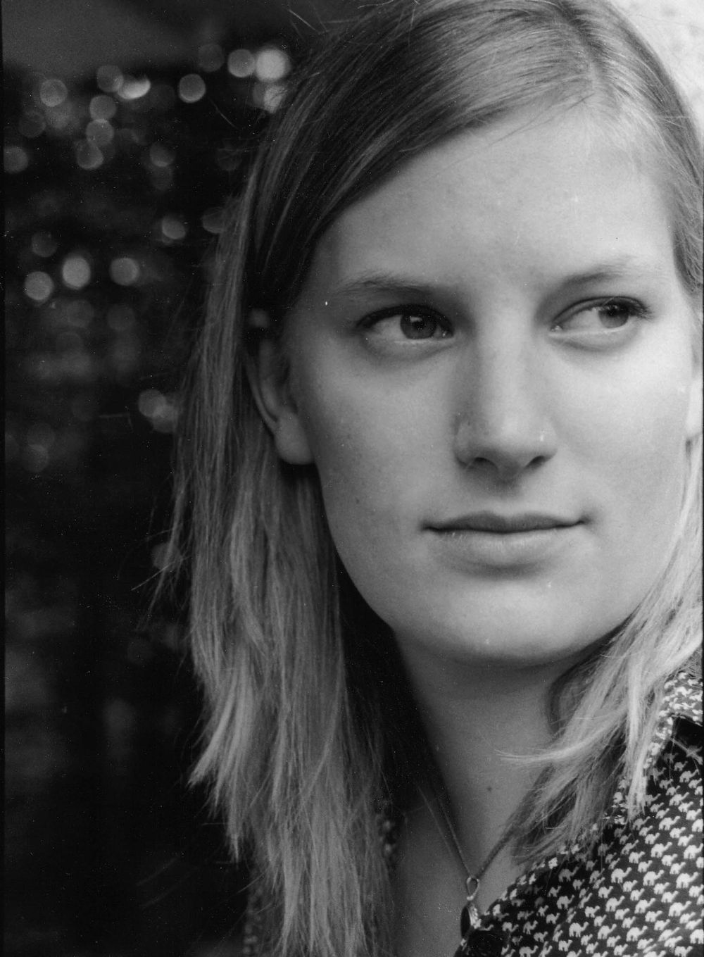 Romberg, Jutta grijs.jpg