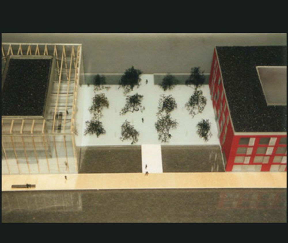 EAP 2003 DIPLOM_MODELL_HOFSITUATION.JPG